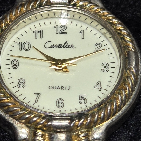 Vintage Cavalier Womens Watch Works Well - Picture 2 of 4